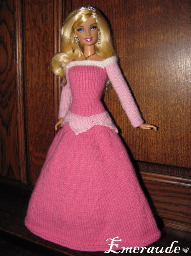 tricoter habits barbie facile